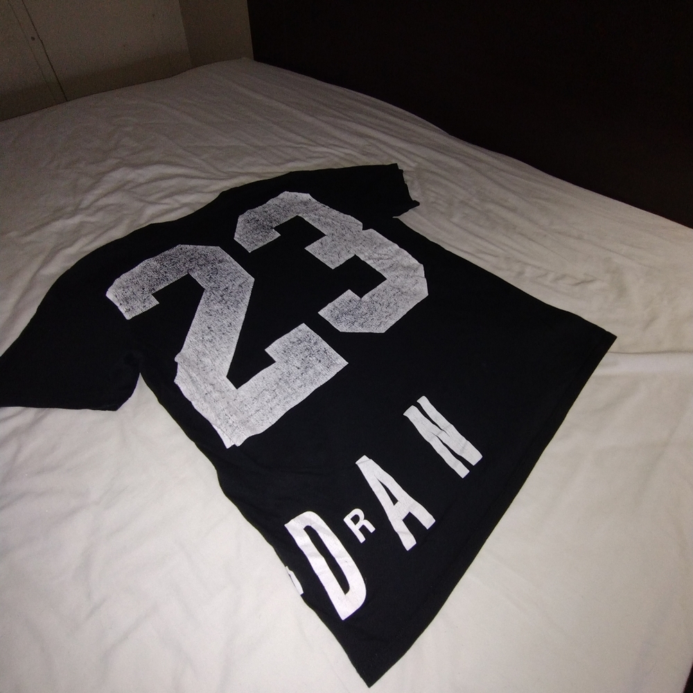 Jordan Tee - Picture 2 of 3